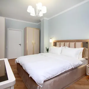 Modern, Spacious And Elegant 79 Апартаменты
